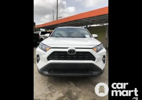 2019 Foreign-used Toyota RAV4 Limited - 1/5