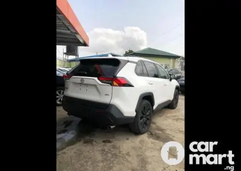 2019 Foreign-used Toyota RAV4 Limited - 5/5