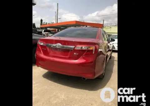 2014 Foreign-used Toyota Camry XLE - 5/5