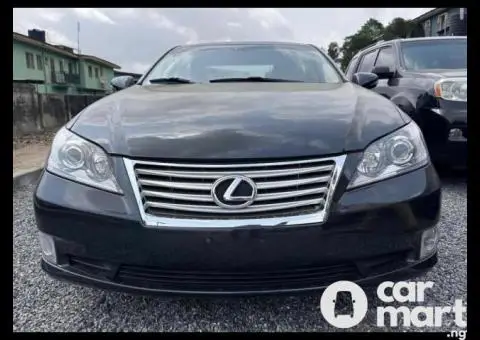 Pre-Owned 2010 Lexus ES350 - 2/5