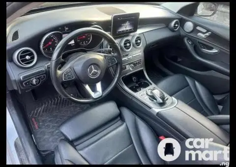 Tokunbo 2015 Mercedes Benz C300 - 2/5