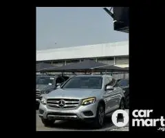 Pre-Owned 2017 Mercedes Benz GLC300