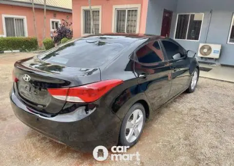 Super clean 2013 Hyundai Elantra - 5/5