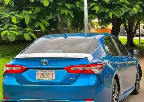 Foreign used 2018 Toyota Camry SE - 5/5