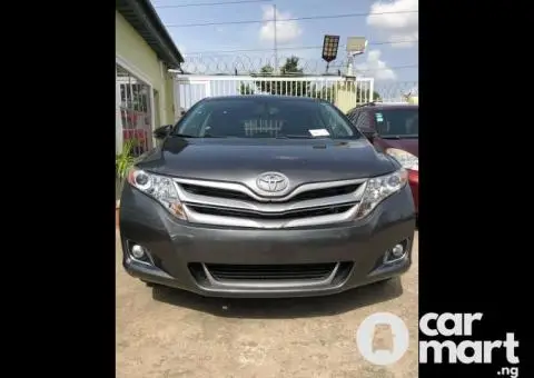 2014 Foreign-used Toyota Venza - 1/5