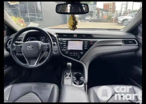 Tokunbo 2018 Toyota Camry SE - 1/4