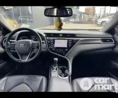 Tokunbo 2018 Toyota Camry SE - 1