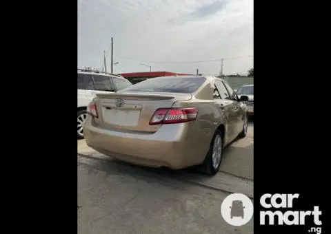 2010 Foreign-used Toyota Camry LE - 5/5