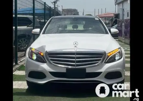 Tokunbo 2015 Mercedes Benz C300 - 1/5