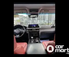 Tokunbo 2017 Lexus LX570 (Premium Edition)