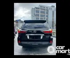 Tokunbo 2017 Lexus LX570 (Premium Edition)