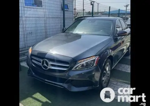 Tokunbo 2016 Mercedes Benz C300 - 3/5