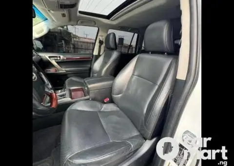 Tokunbo 2015 Facelift to 2019 Lexus GX460 - 3/5