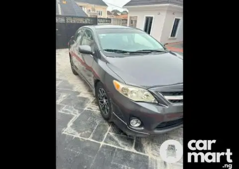 Toyota Corolla sport edition 2012 year model - 2/5