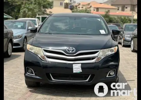 Used  Toyota Venza 2014 - 2/5