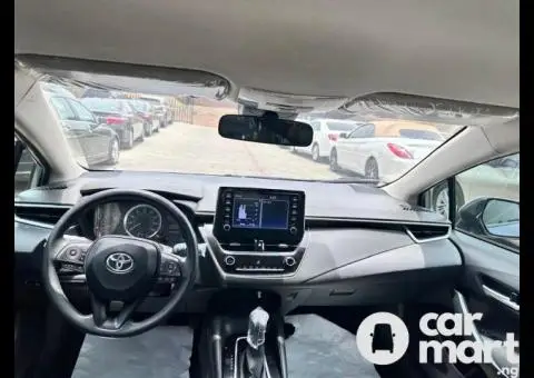 Used Toyota Corolla 2019 - 2/5