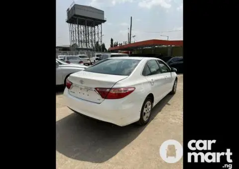 2015 Foreign-used Toyota Camry LE - 5/5