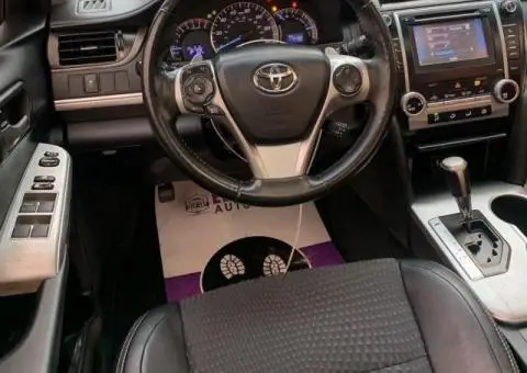 Tokunbo 2012 Toyota Camry SE - 2/5