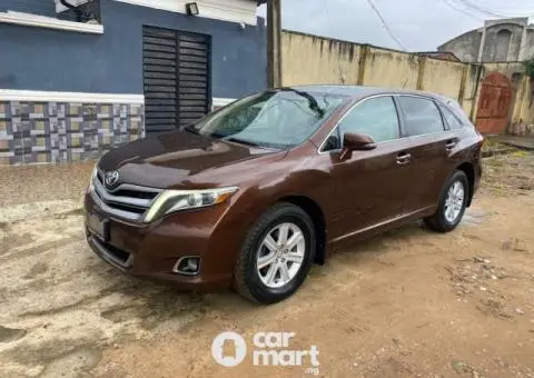 Tokunbo Toyota Venza 2014 - 1/5