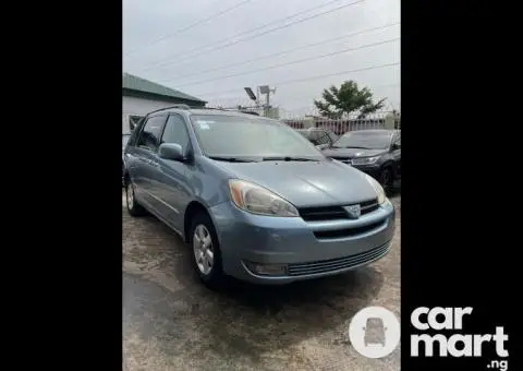 Used 2006 Toyota Sienna - 1/5