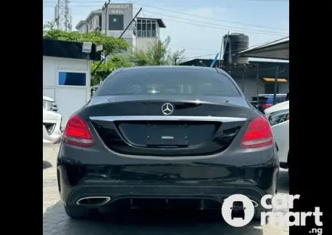 Tokunbo 2015 Mercedes Benz C400 - 5/5