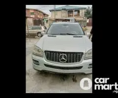 Registered 2007 Mercedes Benz ML350 - 4