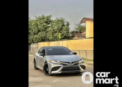 Foreign used 2021 Toyota Camry XSE - 1/5