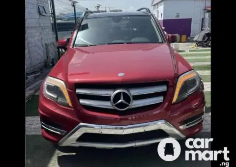 Pre-Owned 2011 Facelift to 2015 Mercedes Benz GLK350 - 3/5