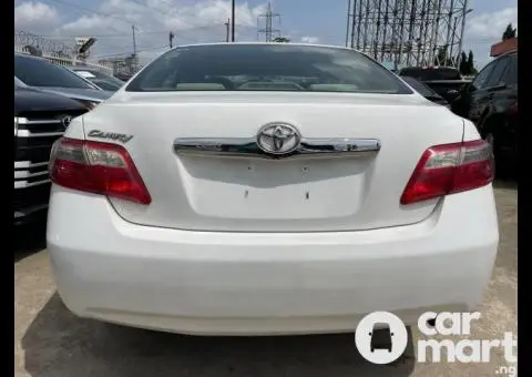 2008 Foreign-used Toyota Camry LE - 4/5