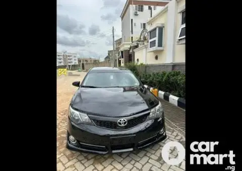 Used 2012 Toyota Camry LE - 1/5