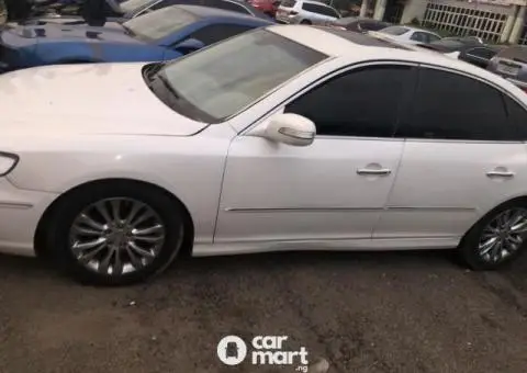 Nigerian used 2013 Hyundai Azera - 3/5