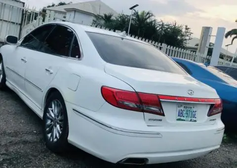 Nigerian used 2013 Hyundai Azera - 2/5