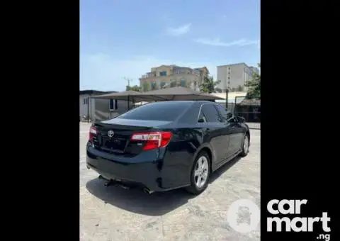 Tokunbo 2012 Toyota Camry SE - 4/4