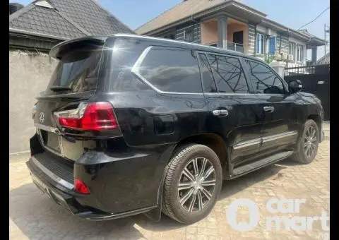 Nigerian Used Upgraded 2013 Lexus LX570 - 5/5