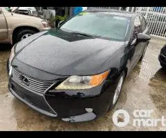 Foreign-used 2013 Lexus ES350