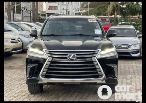 Tokunbo 2017 Lexus LX570 - 1/5