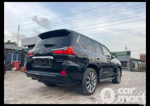 Tokunbo 2017 Lexus LX570 - 5/5