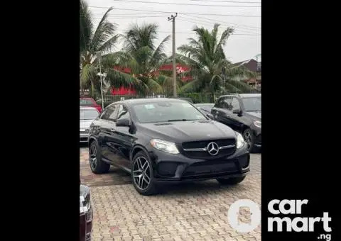 Tokunbo 2018 Mercedes Benz GLE43 - 2/4