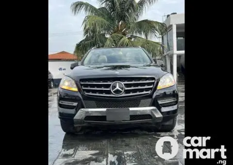 Pre-Owned 2015 Mercedes Benz ML350 - 2/5