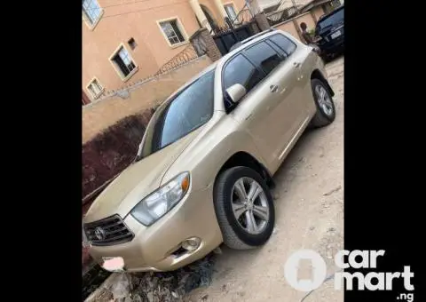 Clean First Body 2008 Toyota Highlander Sport - 5/5