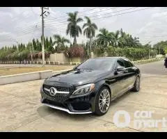 Super clean 2016 Mercedes Benz C300 4Matic