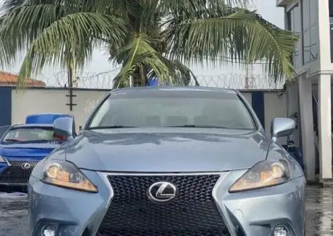 Tokunbo 2007 facelift to 2013 Lexus IS250 - 1/5