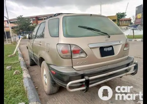 Used Lexus RX 300 2001 - 4/5