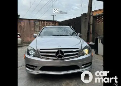 Used 2011 Mercedes Benz C300 - 1/5