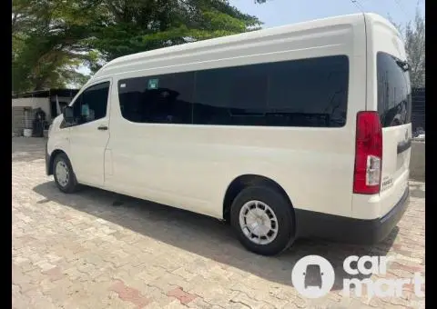 Brand New 2020 Toyota Hiace Bus (Hummer Bus) - 4/5