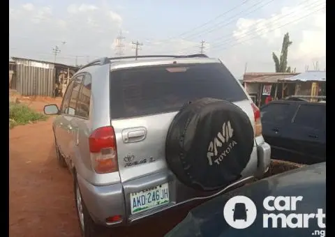 Used 2008 Toyota RAV4 SUV - 2/5