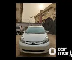 Direct Tokunbo 2010 Toyota Sienna XLE