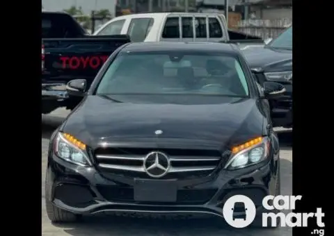 Tokunbo 2015 Mercedes Benz C300 - 3/5