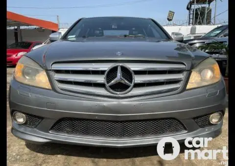 Nigerian Used 2008 Mercedes Benz C300 - 1/5