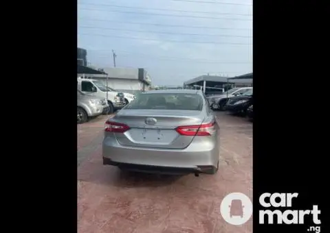 Tokunbo 2018 Toyota Camry LE - 5/5